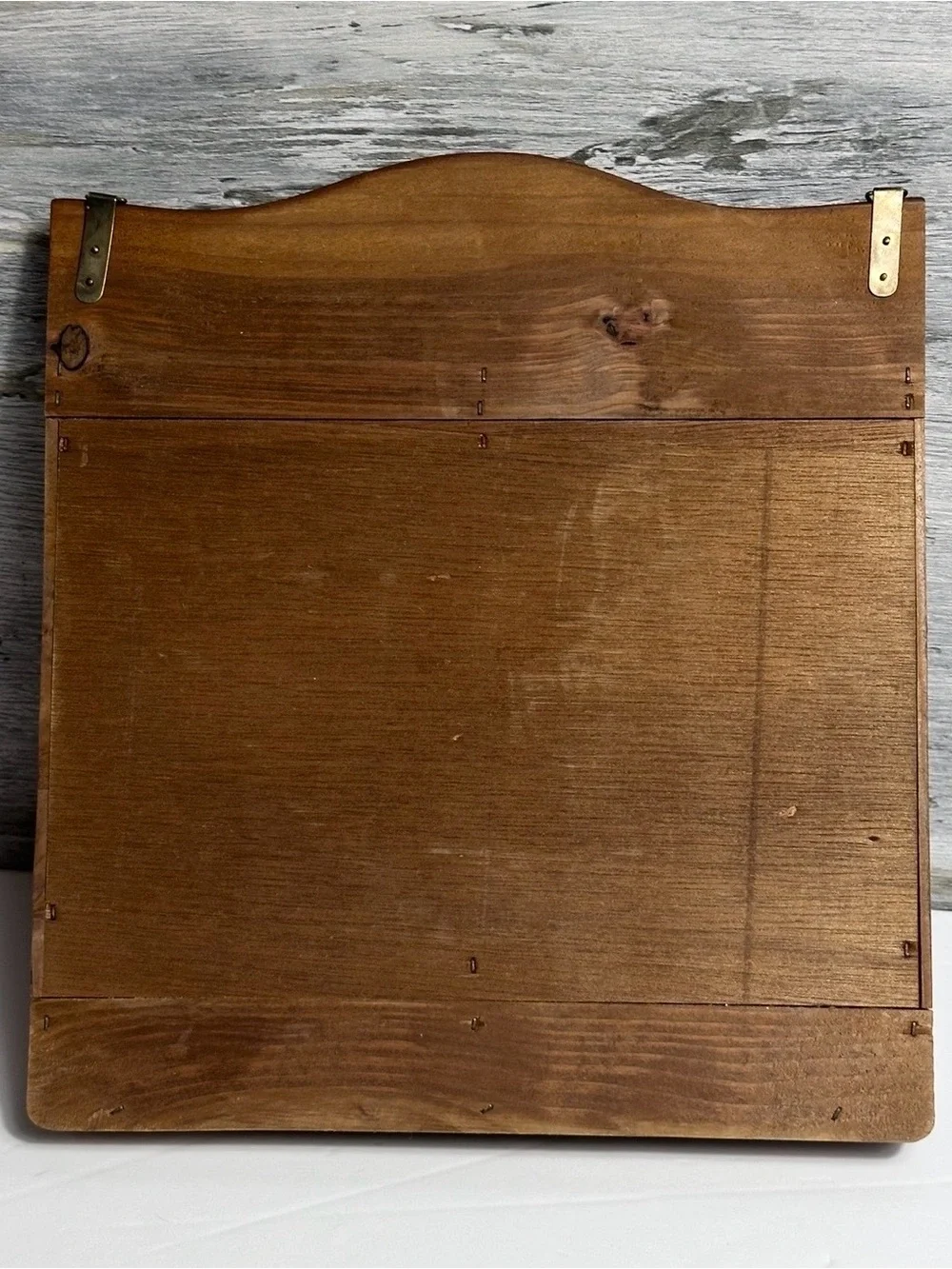 Vintage 1970s wooden wall mail / key holder organizer mfg by Gailstyn-Sutton.